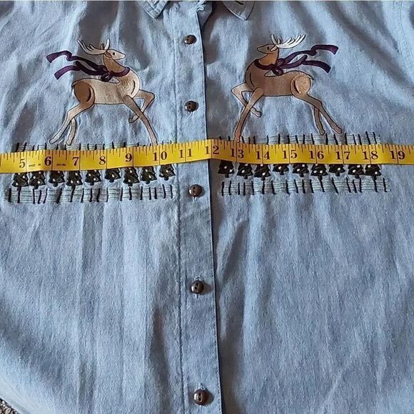 Falls Creek Denim Shirt Christmas theme Sz L - Picture 6 of 8
